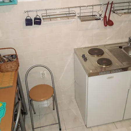 Apartman 1 Bedroom Beautiful In Martinšćica